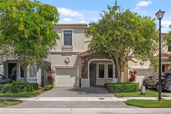 639 NE 193rd St 0, Miami, Florida 33179, image 1