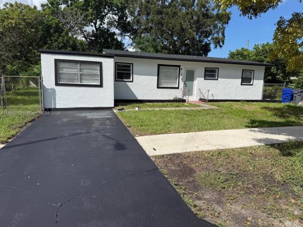 Hollywood Pines, Hollywood, Florida 33023, image 1