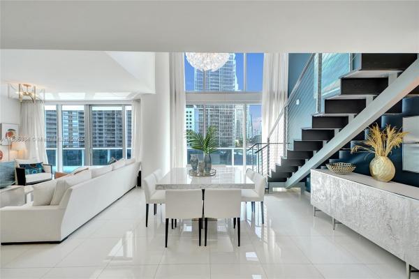 Epic Hotel & Residences, 200 Biscayne Boulevard Way #505, Miami, Florida 33131, image 1