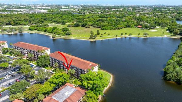 Applewood Village 2, 2768 Carambola Cir S #304, Coconut Creek, Florida 33066, image 1
