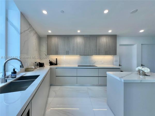 Tdr Tower 2, 15901 Collins Ave #2406, Sunny Isles Beach, Florida 33160, image 1