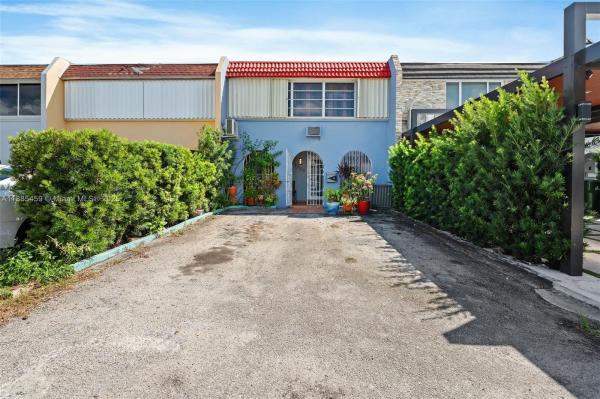 Palm Springs Villas, 7255 W 2nd Way, Hialeah, Florida 33014, image 1