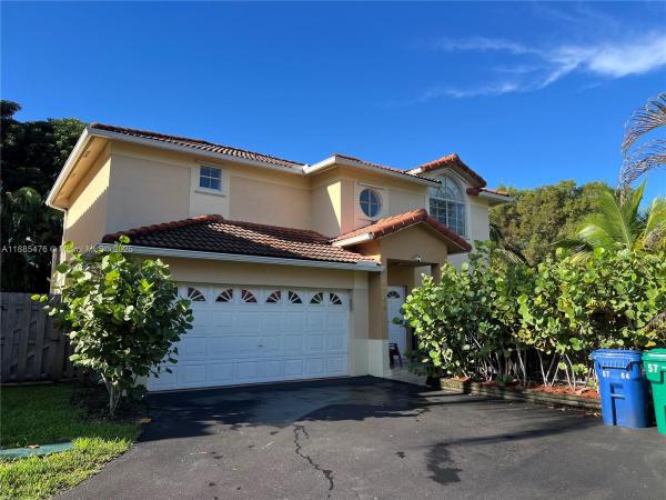 Patio Homes Of Doral Pines, 5764 NW 98th Pl, Doral, Florida 33178, image 1