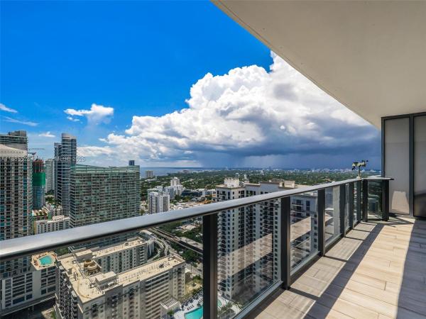 Brickell Heights East, 45 SW 9th St #3905, Miami, Florida 33130, image 1