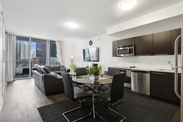 The Ivy At Riverfront, 90 SW 3rd St #2214, Miami, Florida 33130, image 1