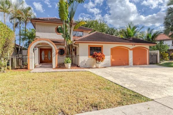 Starlight Cove, 470 NW 38th Ave, Deerfield Beach, Florida 33442, image 1