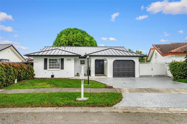 14319 SW 100th Ln, Unincorporated Dade County, Florida 33186, image 1