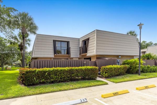 Village Of Sandalwood Lakes South, 6001 60th Way, West Palm Beach, Florida 33409, image 1