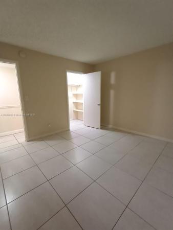 Lago West, 430 Commodore Dr #104, Plantation, Florida 33325, image 1