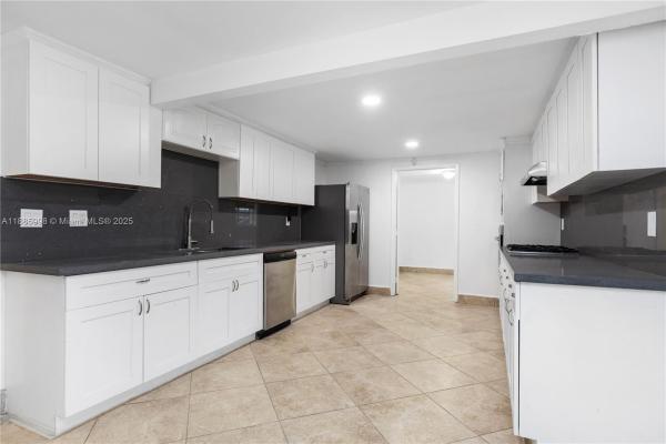 8645 SW 128th St, Unincorporated Dade County, Florida 33156, image 1