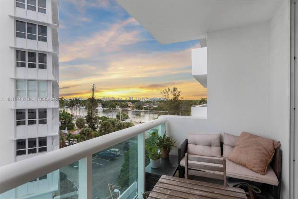 The Carriage Club, 5001 Collins Ave #5E, Miami Beach, Florida 33140, image 1