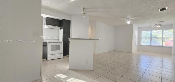 3380 Pinewalk Dr N #1117, Margate, Florida 33063, image 1