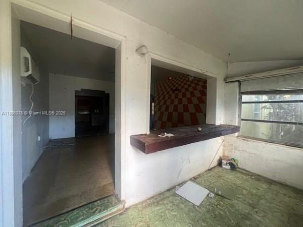 Lawndale, Pinewood, Florida 33168, image 2