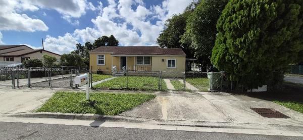 Marjohn Park, 610 E 6th Pl, Hialeah, Florida 33010, image 1