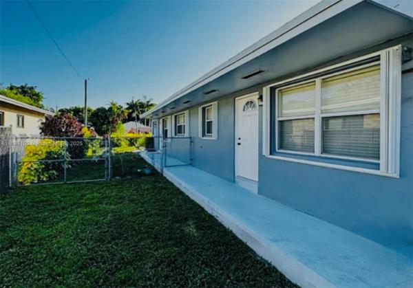Hollywood Park, 2235 Coolidge St, Hollywood, Florida 33020, image 1