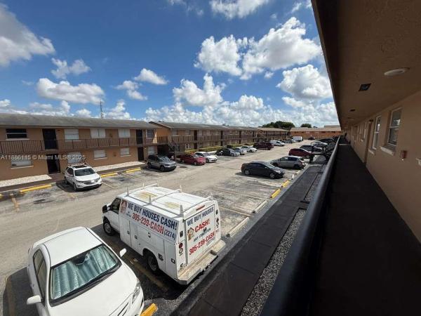 Las Villas Segovia, 5461 W 24 Ave #57, Hialeah, Florida 33016, image 1