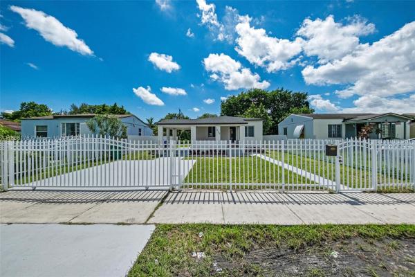 Floral Park, 1828 NW 58th St, Miami, Florida 33142, image 2