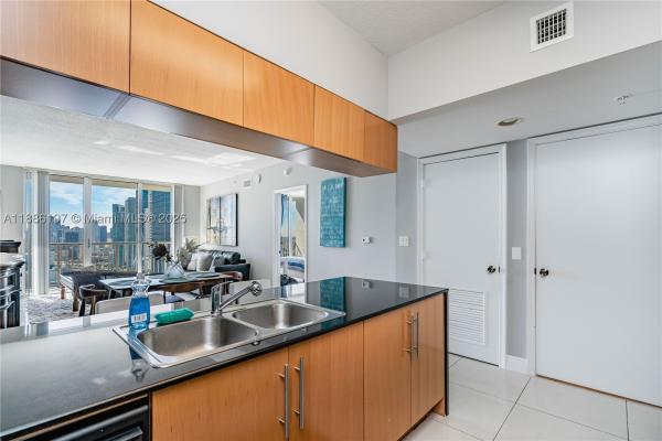 Opera Tower, 1750 N Bayshore Dr #3410, Miami, Florida 33132, image 1