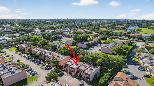 Valencia Village, 27 Madrid Ln #2-8, Davie, Florida 33324, image 1