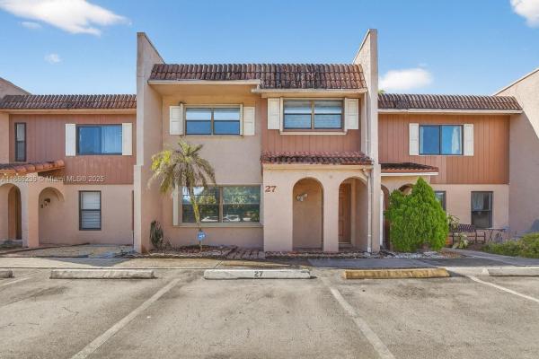 Valencia Village, 27 Madrid Ln #2-8, Davie, Florida 33324, image 3