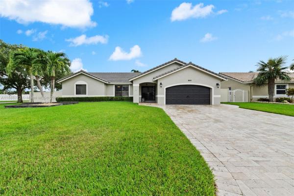 Waverly Hundred, 6411 Olde Moat Way, Davie, Florida 33331, image 2