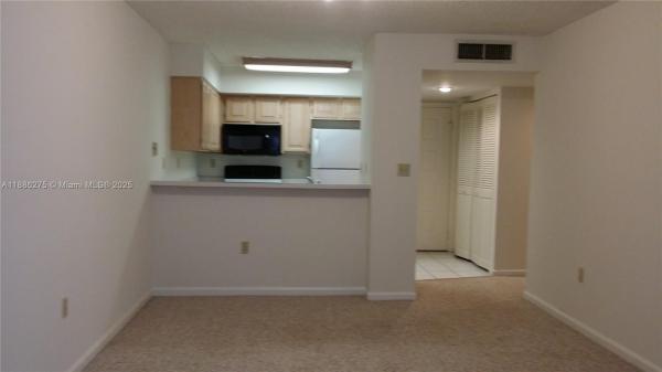 University Inn, 1280 S Alhambra Cir #2117, Coral Gables, Florida 33146, image 1