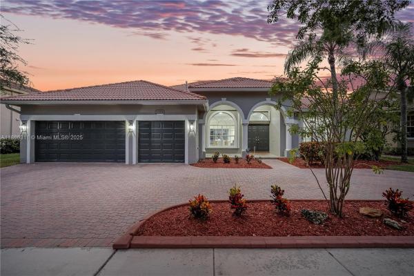 Majestic Bay, 12814 NW 20th St, Pembroke Pines, Florida 33028, image 1