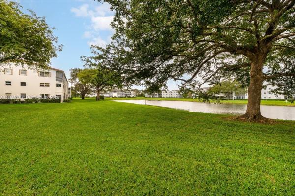 257 Fanshaw G, Boca Raton, Florida 33434, image 2