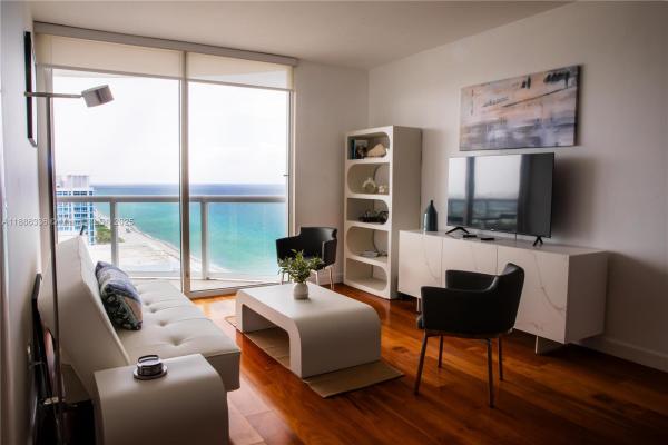 Akoya, 6365 Collins Ave #2311, Miami Beach, Florida 33141, image 1