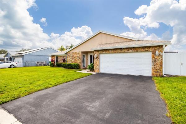 Flamingo Gardens, 11656 SW 50th Ct, Cooper City, Florida 33330, image 3