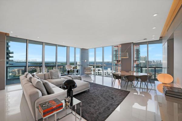 Continuum On South Beach The North Tower, 50 S Pointe Dr #2903, Miami Beach, Florida 33139, image 1