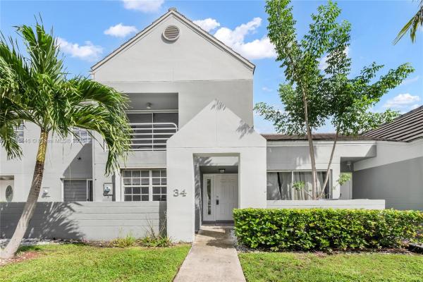 10300 SW 147 Court Cir #34, Unincorporated Dade County, Florida 33196, image 1