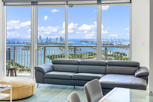 Opera Tower, 1750 N Bayshore Dr #4802, Miami, Florida 33132, image 2
