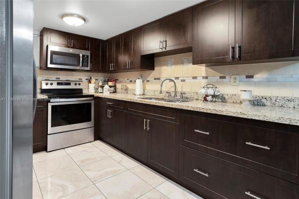 Palm East Gardens, 1850 W 56th St #2207, Hialeah, Florida 33012, image 1