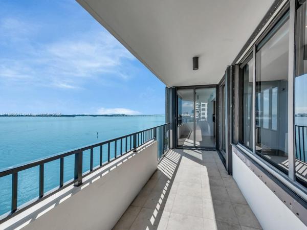 Brickell Key One, 520 Brickell Key Dr #A806, Miami, Florida 33131, image 1