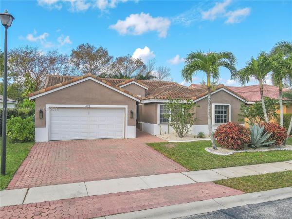 Alhambra, 622 SW 200th Ter, Pembroke Pines, Florida 33029, image 1