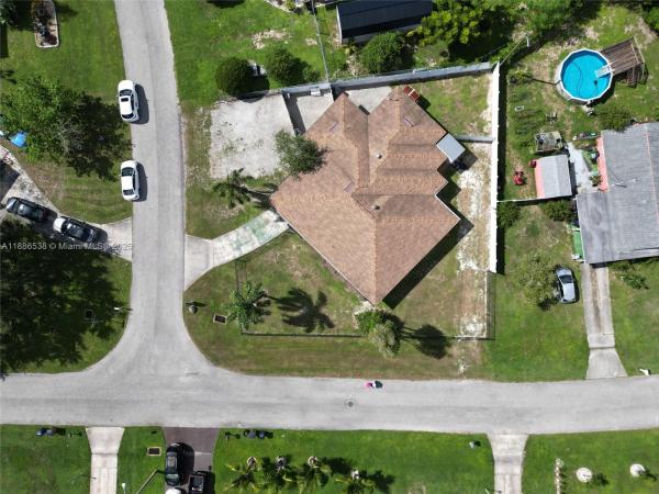 15 Willow St, Lehigh Acres, Florida 33936, image 1
