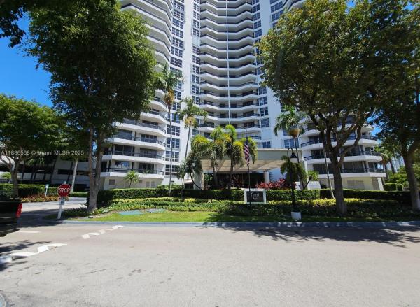 Mystic Pointe Tower 600, 3400 NE 192nd St #303, Aventura, Florida 33180, image 1