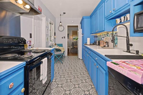 Hollywood South Side, 1701 Fletcher St, Hollywood, Florida 33020, image 1