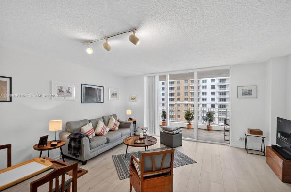 Courvoisier Courts, 701 Brickell Key Blvd #1108, Miami, Florida 33131, image 1