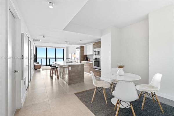 Icon Bay, 460 NE 28th St #1805, Miami, Florida 33137, image 2
