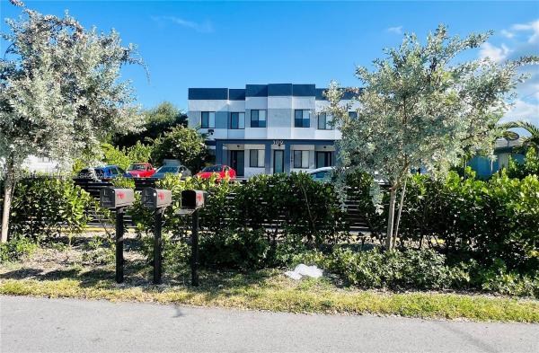 Ocean Park, 309 NW 7th Ct, Hallandale Beach, Florida 33009, image 1