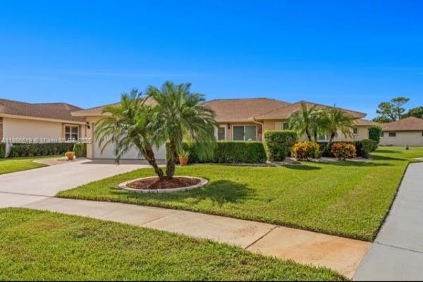 Pine Tree Village, 10668 Greentrail Dr S, Boynton Beach, Florida 33436, image 1