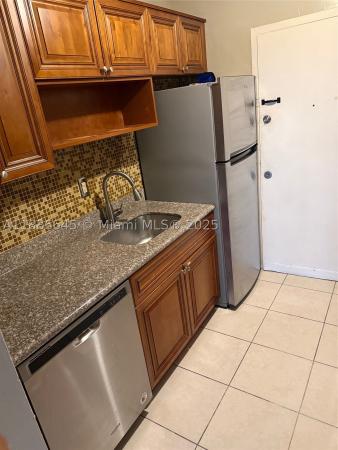 Keystone Towers, 2000 NE 135th St #403, North Miami, Florida 33181, image 1