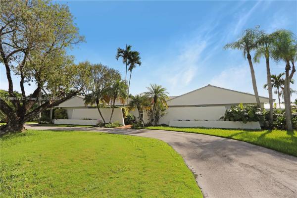 12445 SW 99th Ave, Unincorporated Dade County, Florida 33176, image 1