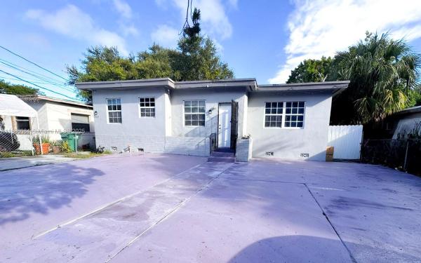 2367 NW 82nd St, Unincorporated Dade County, Florida 33147, image 1