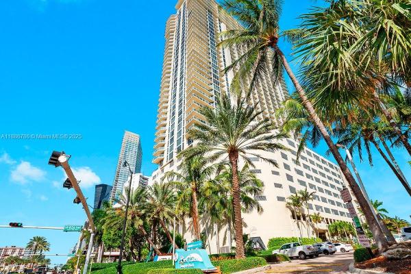La Perla, 16699 Collins Ave #1806, Sunny Isles Beach, Florida 33160, image 1