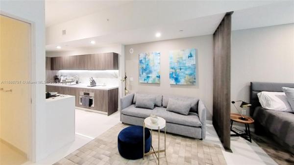 Paramount Miami Worldcenter, 851 NE 1st Ave #301, Miami, Florida 33132, image 1