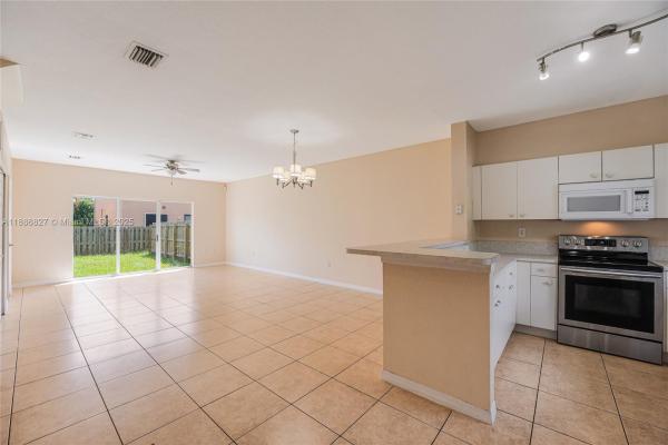 Country Club Villas Townhouses, 20437 NW 15th Ave, Miami Gardens, Florida 33169, image 1