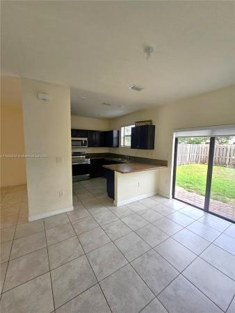 Chateau At The Vineyards, 3741 SE 1st St, Homestead, Florida 33033, image 2